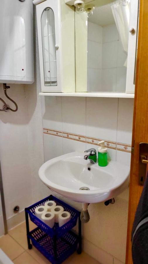 فندق Una Kamp بوسانسكا كروبا المظهر الخارجي الصورة